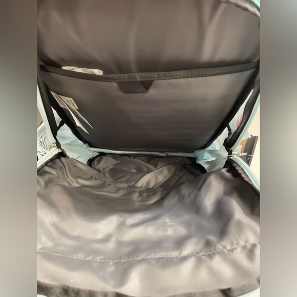 The North Face Jester Backpack with Butterfly Design NWT - Picture 8 of 12